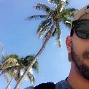 Meet your Posher, Cesar